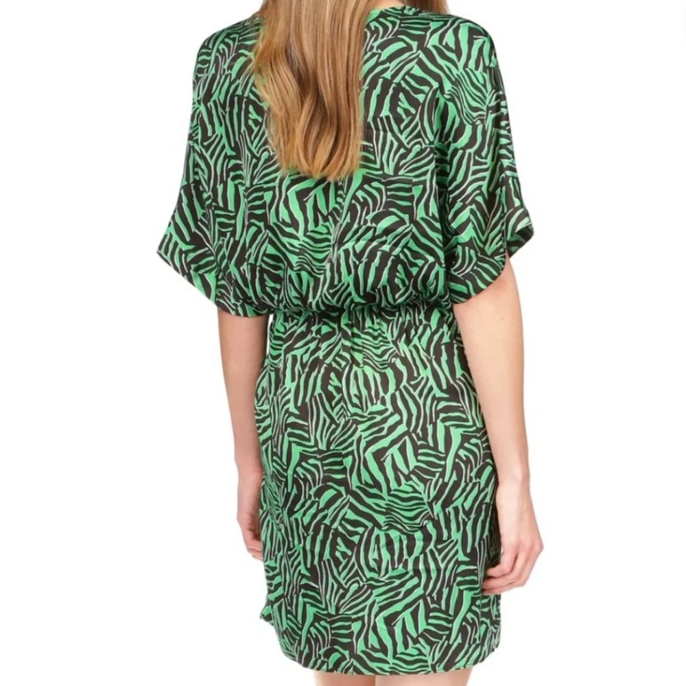 Michael Kors Green and‎ Black Leaf Print Wrap Dress Size Medium